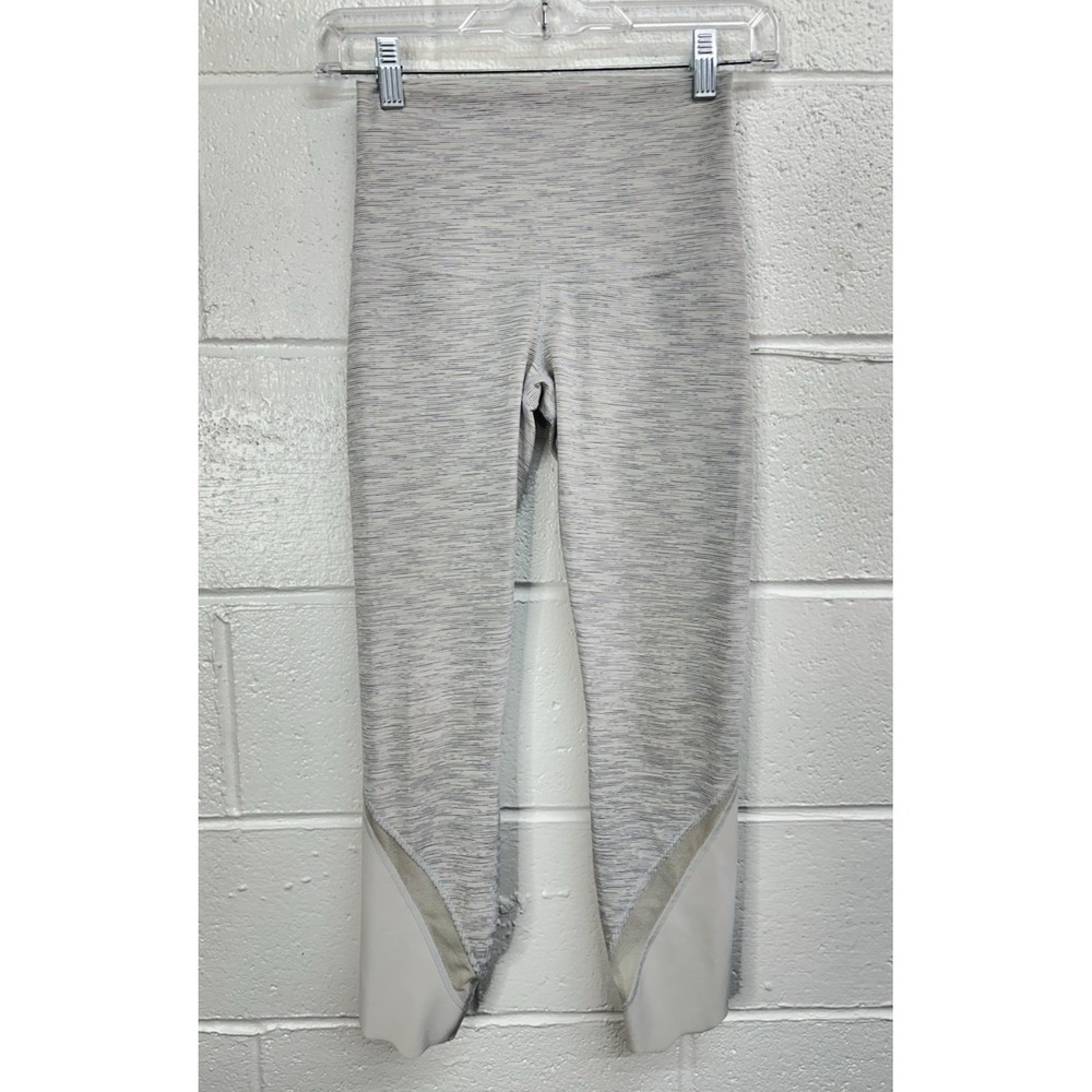 Lululemon Leggings Grey Wunder Under Scalloped High Rise‎ Crop / Women's 2